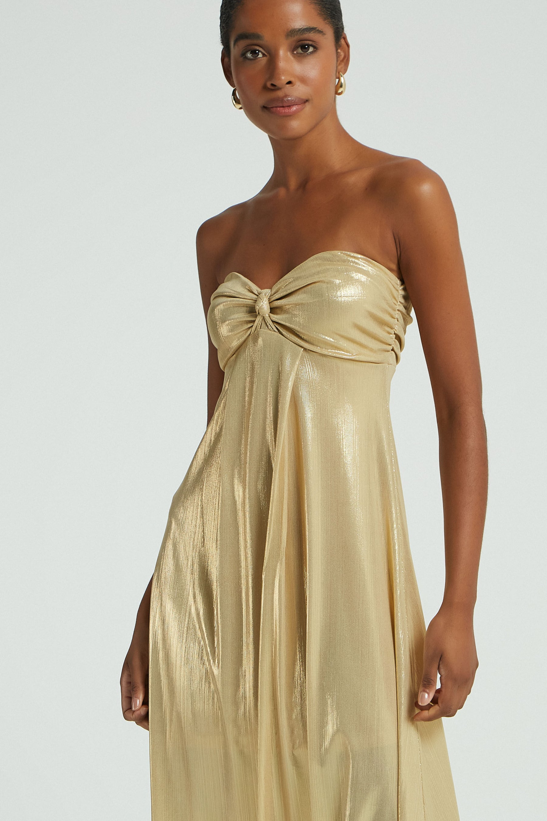 VESTIDO LONGO NO BUSTO-DOURADO